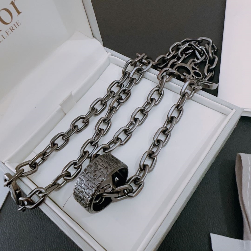 chr1st1an D10r necklaces